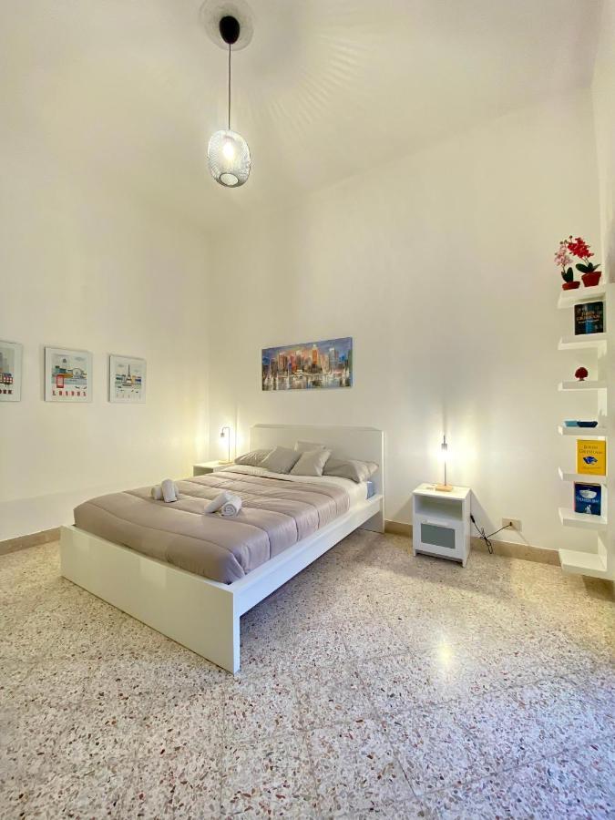 Urban Poet Retreat - Casa Di Vincenzo E Andrea 2 Lägenhet Palermo Exteriör bild